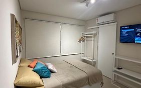 Apartamento Studio pé na areia